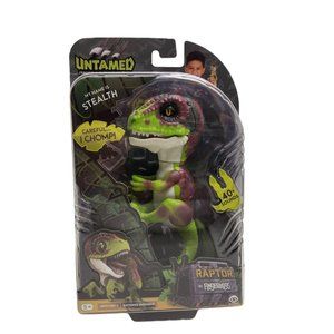 Fingerlings Untamed Baby Velociraptor Raptor Stealth Dinosaur Wowwee
